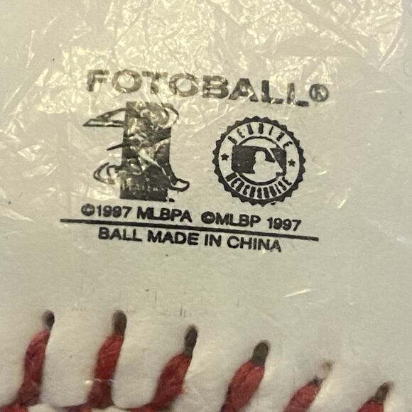 Ken Griffey Jr Hologram Card And All Star Wheaties Baseball - Picture 8 of 8